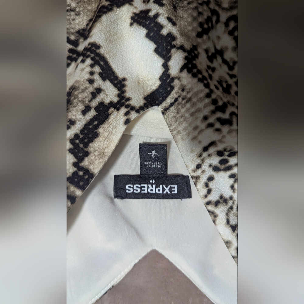 Express Leopard Print Top in Black and Brown